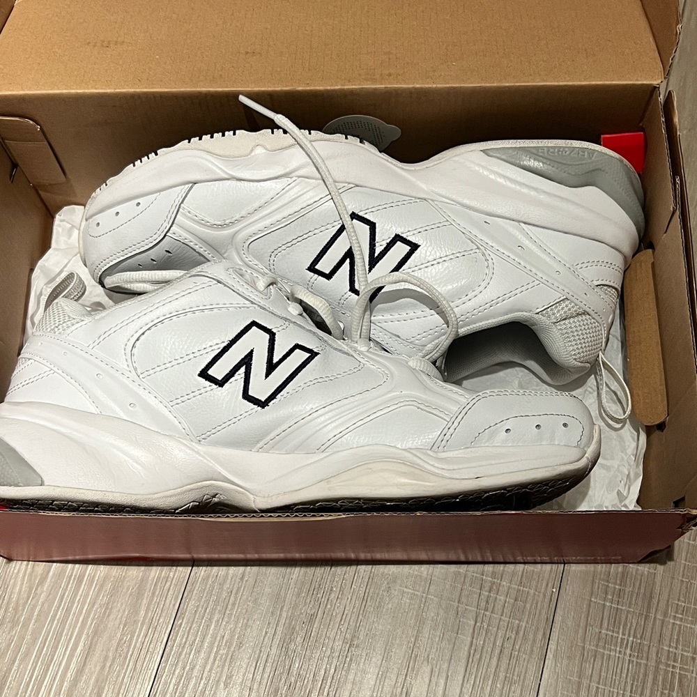 New balance white 624 sz 9